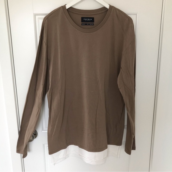 PacSun // NWOT Basic Scallop Fit Long-sleeve Shirt - Picture 1 of 3